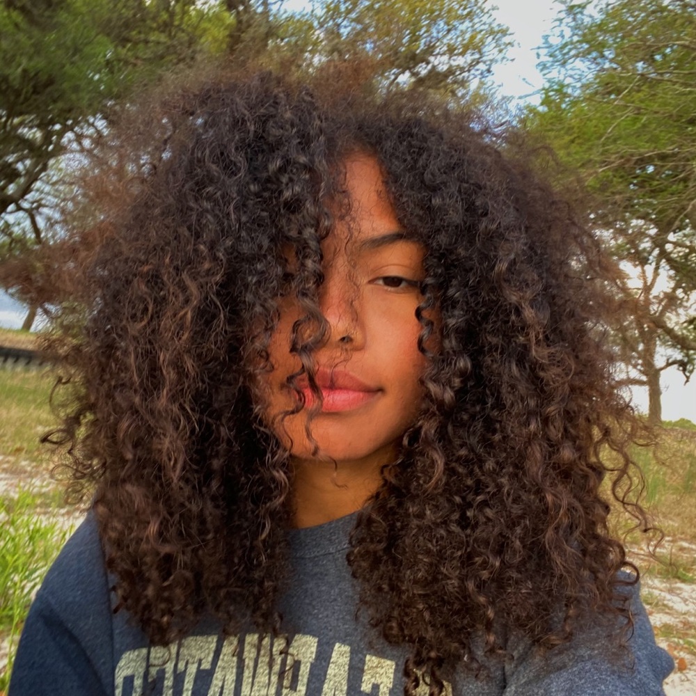 Meet your Posher, Vanessa